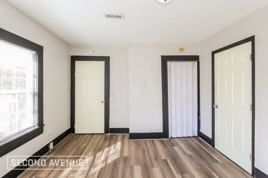 Building Photo - 412 Irving St