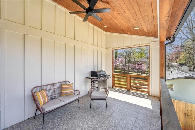 Building Photo - 3087 Alston Dr
