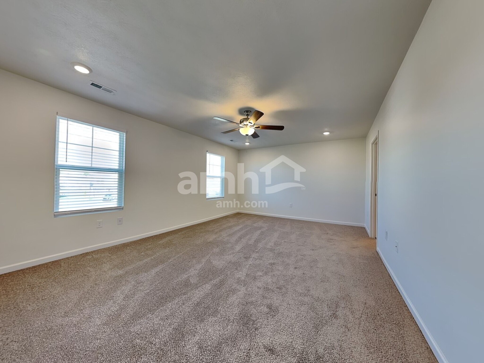 Building Photo - 912 Nelson Pl