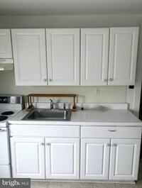 Building Photo - 213-219 N Delsea Dr