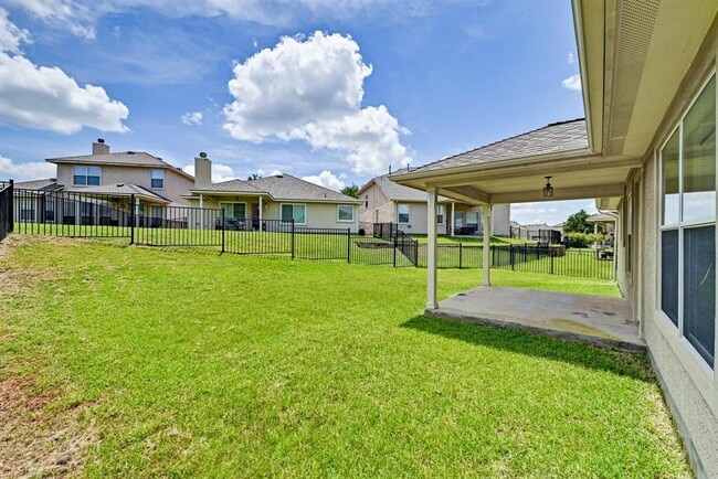 Building Photo - 49 White Magnolia Cir