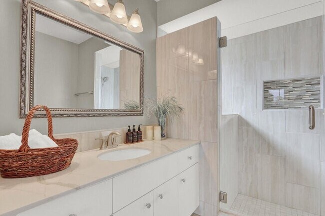 Building Photo - 1544 Old Cypress Trail