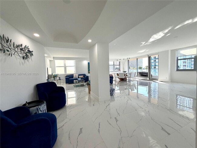 Building Photo - 1920 S Ocean Dr