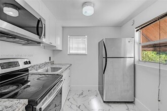 Building Photo - 56 NW 62nd St
