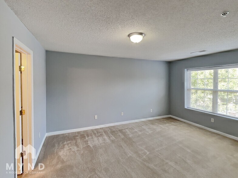 Building Photo - 356 Azalea Cir