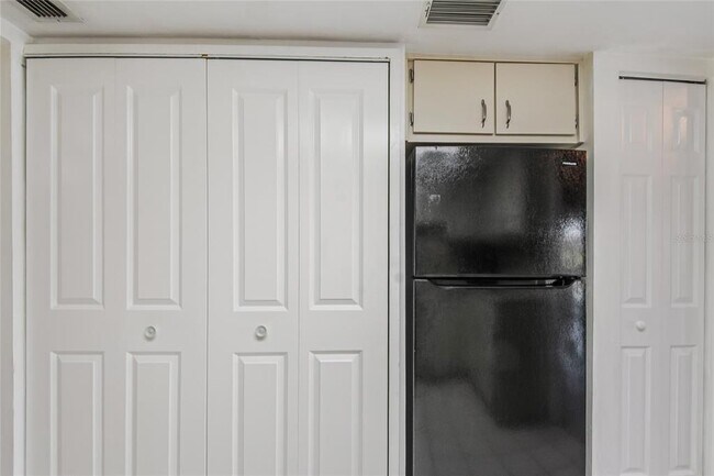 Building Photo - 200 Maitland Ave