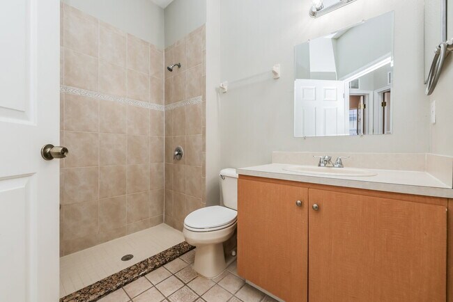 Building Photo - 9707 Patrician Dr