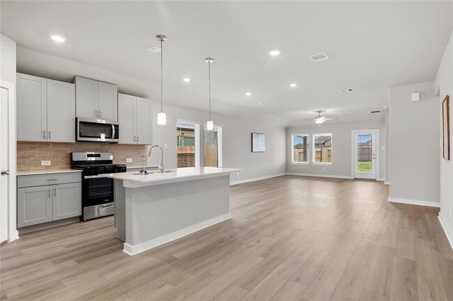 Building Photo - 6246 Brazos Trl Dr