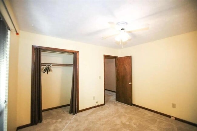 Building Photo - 5100 Forest Mist Dr