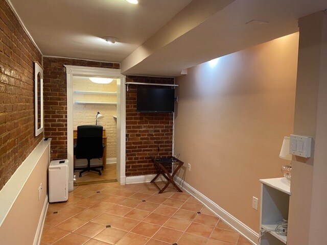 Building Photo - 3319 16th St NW