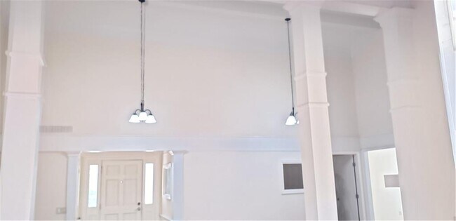 Building Photo - 4083 Deerbrook Way SW