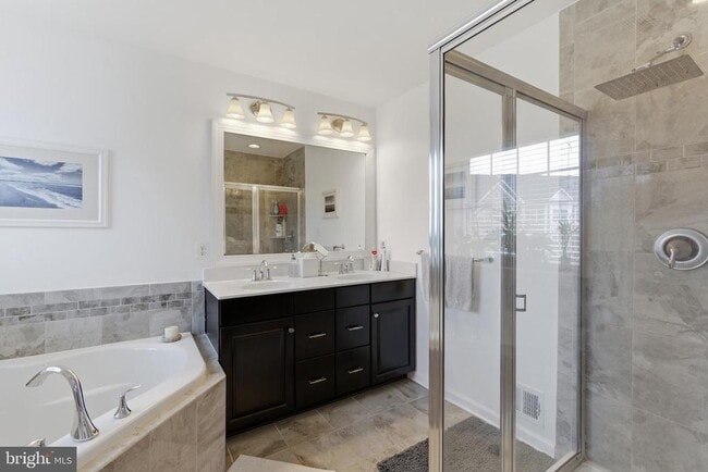 Building Photo - 7722 Dagny Wy