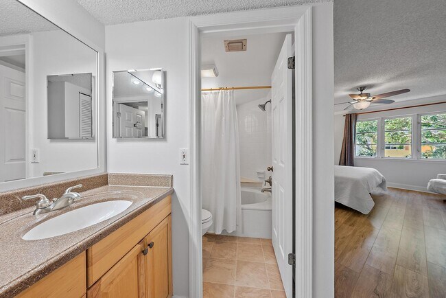 Building Photo - 154 Seabreeze Cir