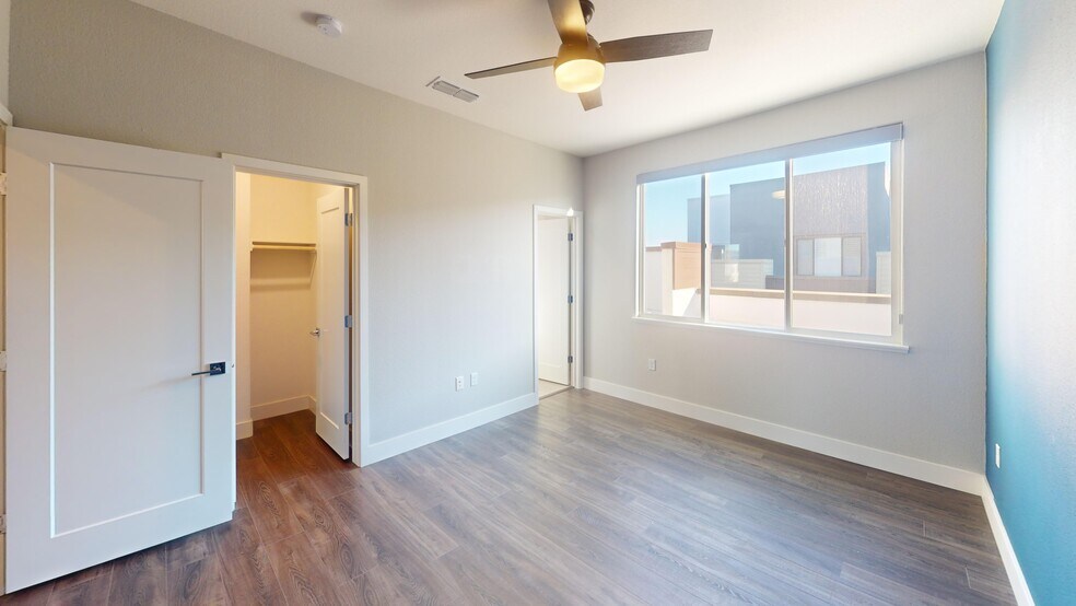 Building Photo - 44819 S Grimmer Blvd