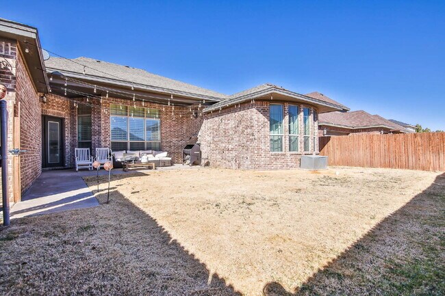 Building Photo - Preston Manor Home with Soaring Ceilings, Private Suite & Resort, Style Amenities