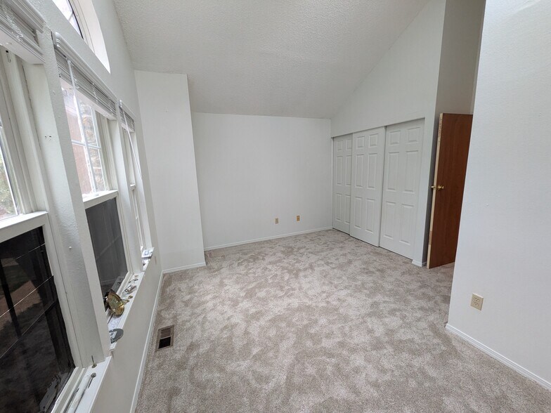 Bedroom 2 - 1217 South Flower Circle