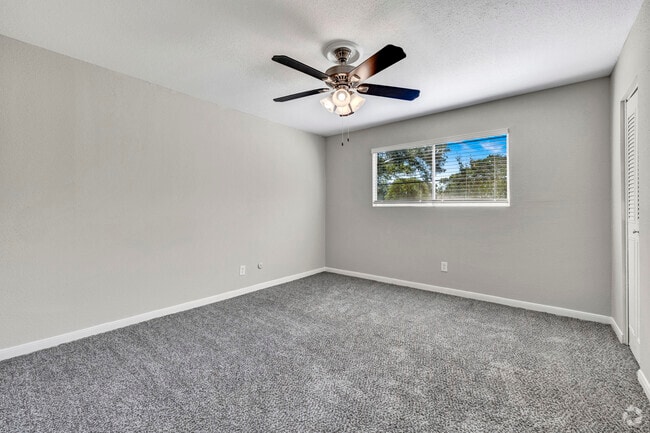 2BR, 1BA - 900SF - Primary Bedroom - Crossings at St. Charles