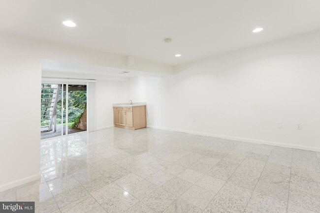Building Photo - 13805 Fulmer Dr