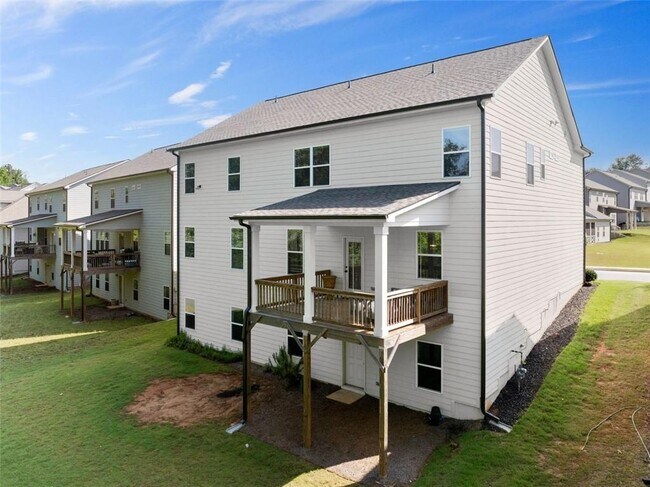 Building Photo - 4656 Silver Oak Dr SW