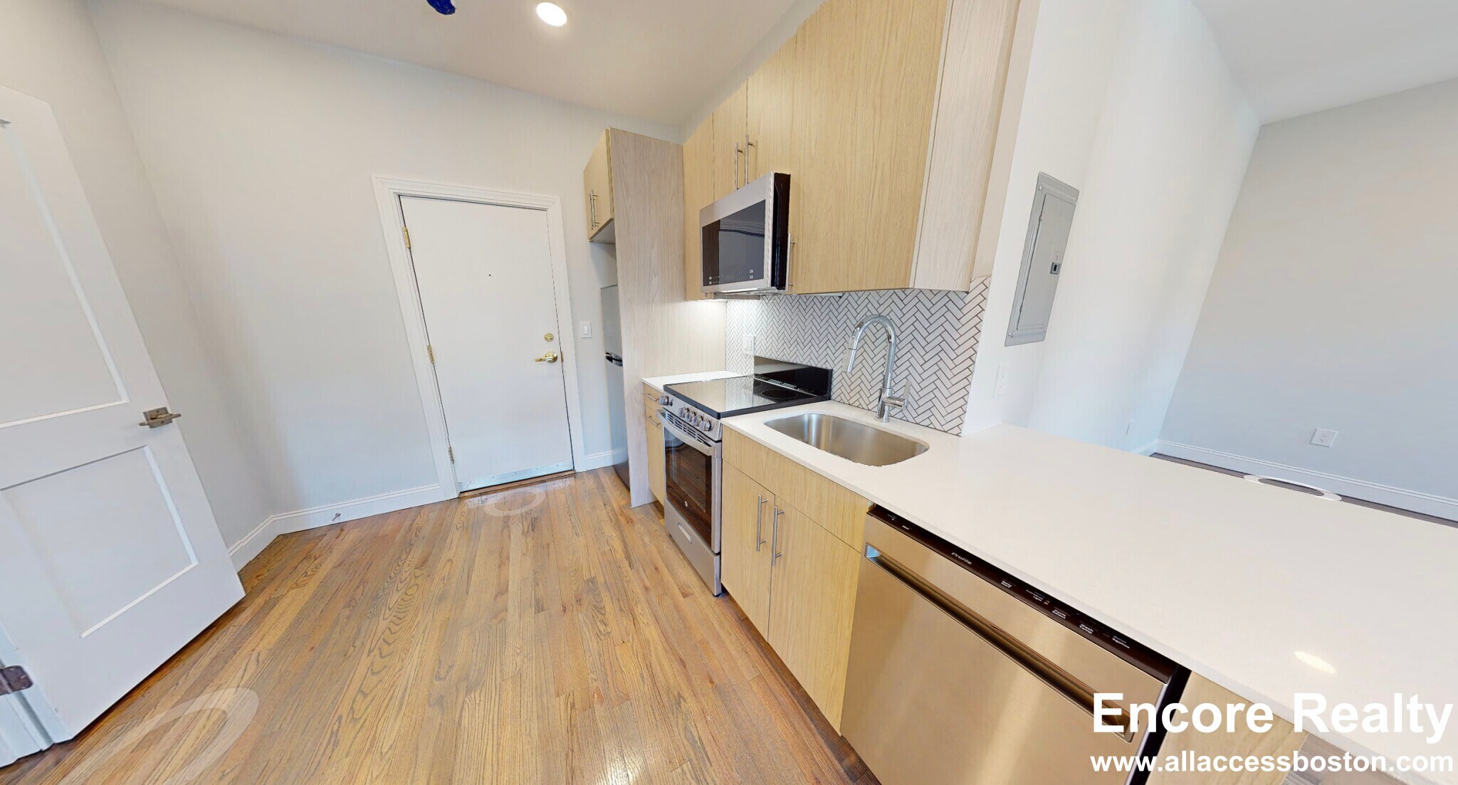 Building Photo - 106 Queensberry St