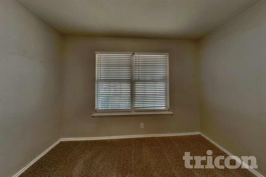 Building Photo - 6510 Poseidon Way