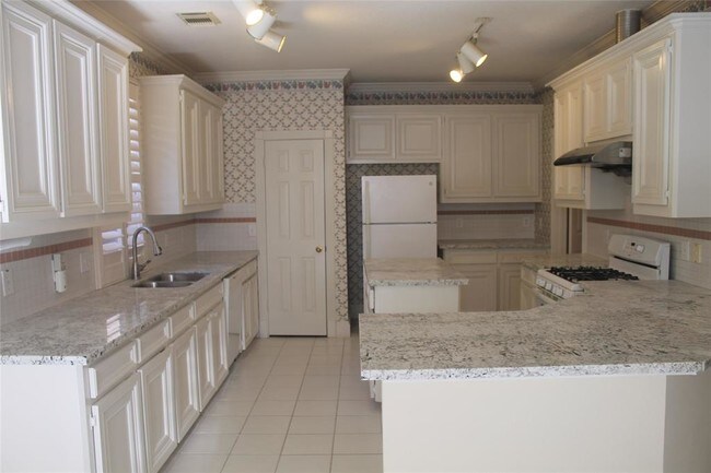 Building Photo - 1314 Parkway Ct