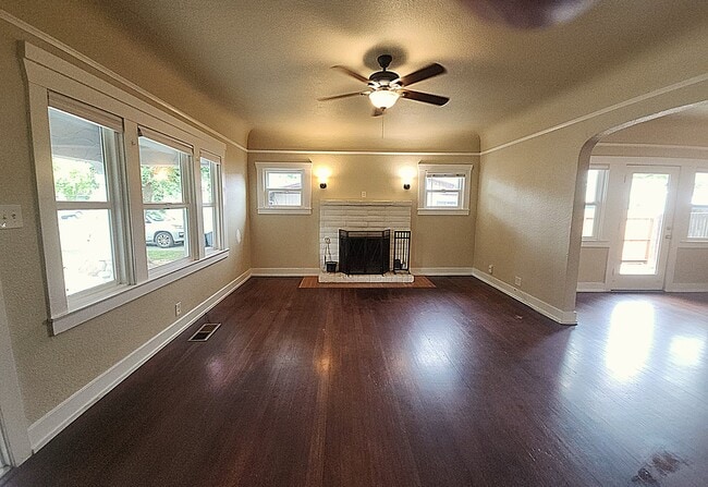 Building Photo - 18 North St