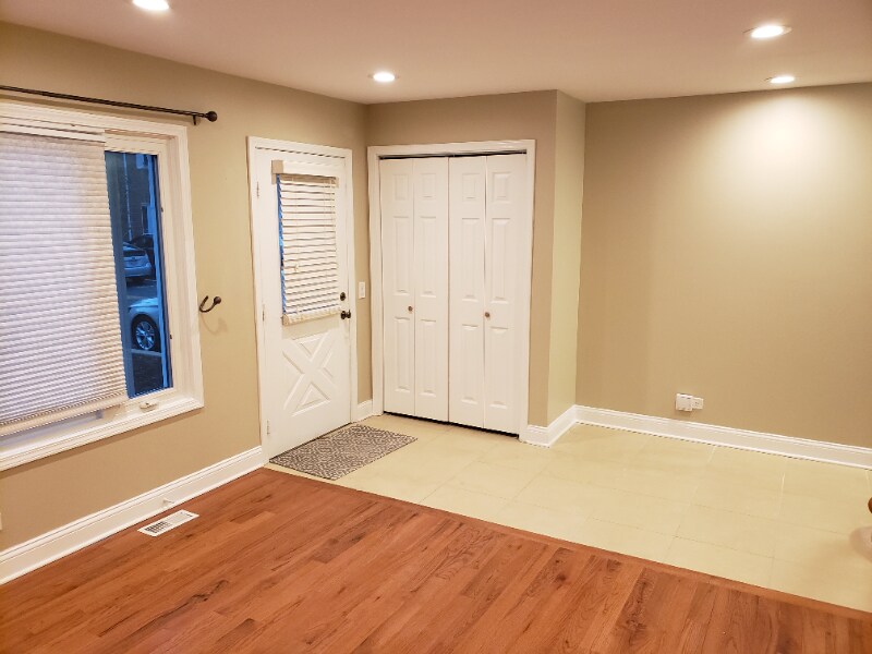 Building Photo - 2128 Rugen Rd