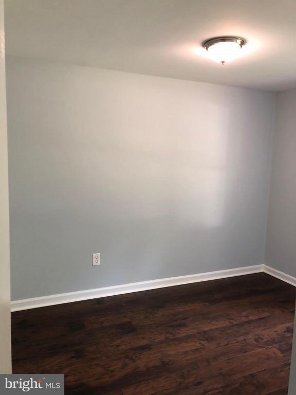 Building Photo - 204 Northview Dr