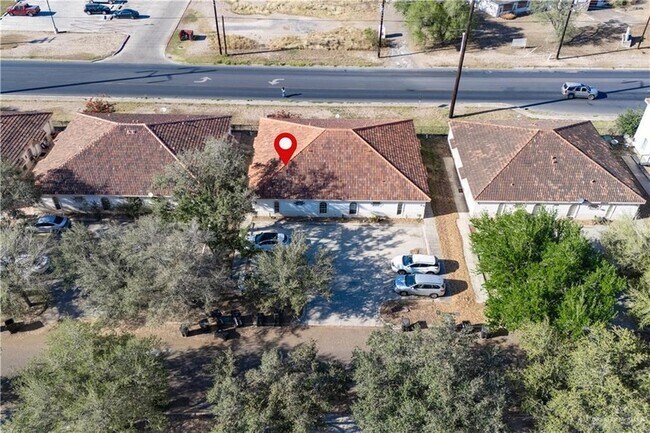 Building Photo - 604 Buena Vista Dr