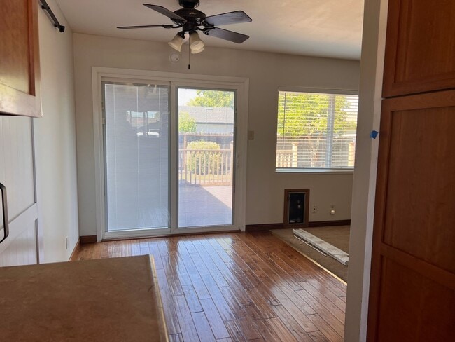Building Photo - 3 Bedroom home for Rent