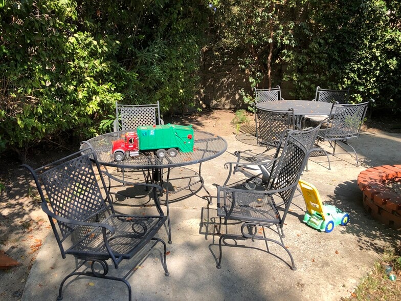 Backyard - 5507 Noble Ave