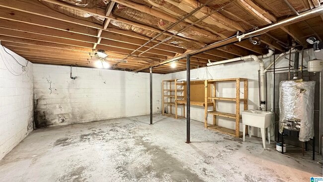 Building Photo - 103 Meadow Croft Cir