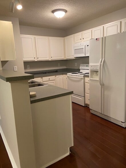 Building Photo - 213 Timberline Ridge Ct