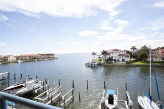 Building Photo - 363 Pinellas Bayway S