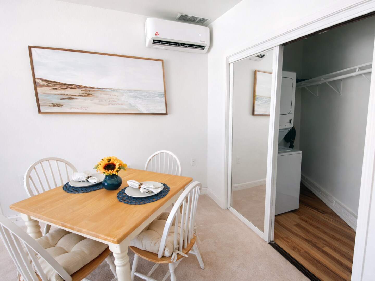 Building Photo - 2404 Chatsworth Blvd