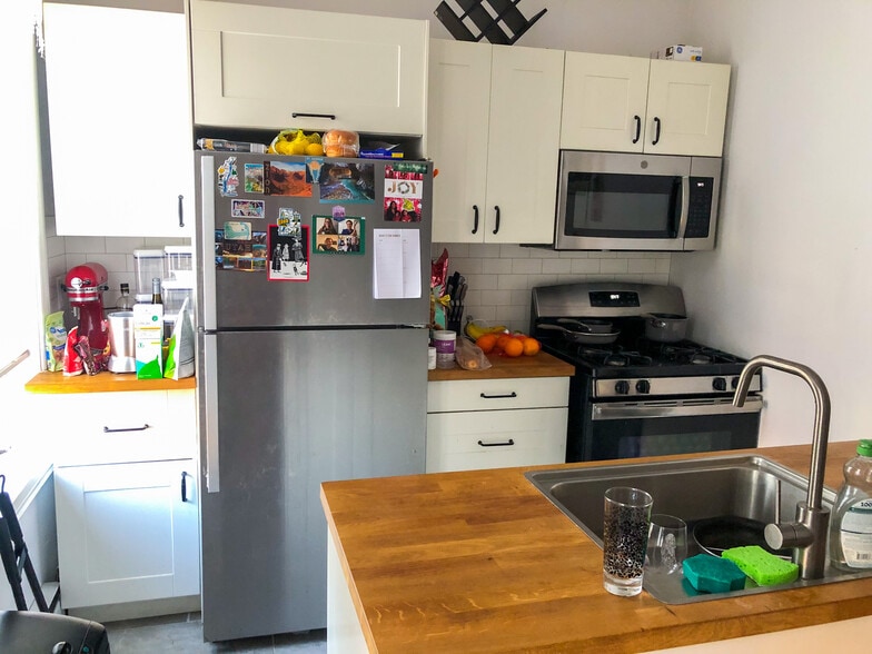 Kitchen - 35 Edward St