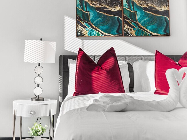 Building Photo - 600 Broadway-SI ID1240317P