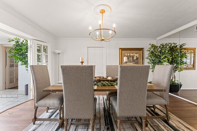 Building Photo - Fully Furnished Luxury Estate in Boise's Lower Highlands