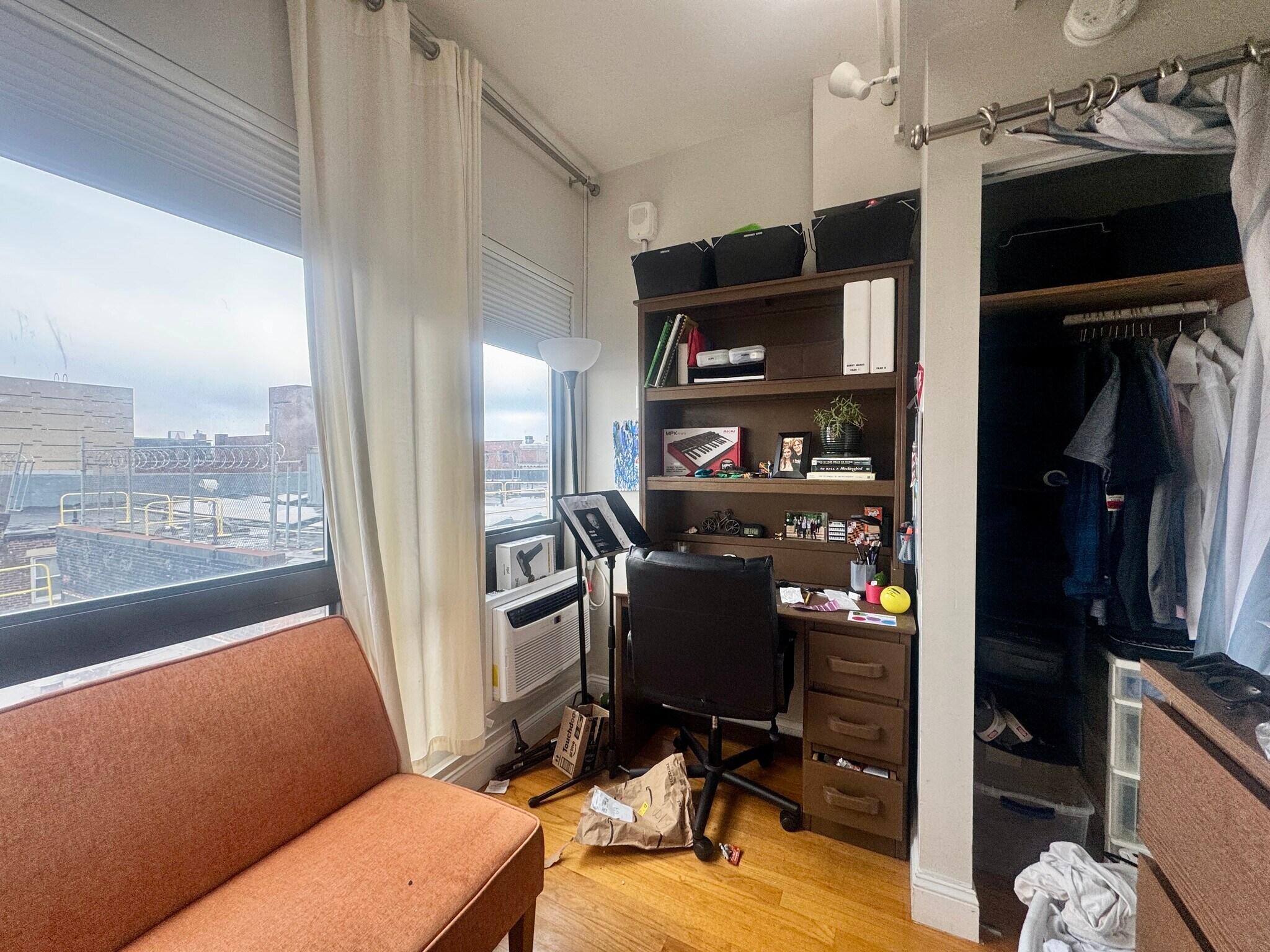 Building Photo - 12 Stoneholm St