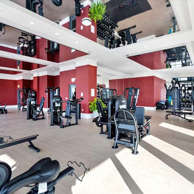 Building Photo - 11 NE 6th St