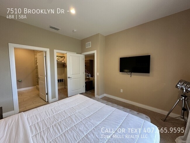 Building Photo - 7510 Brooklyn Dr