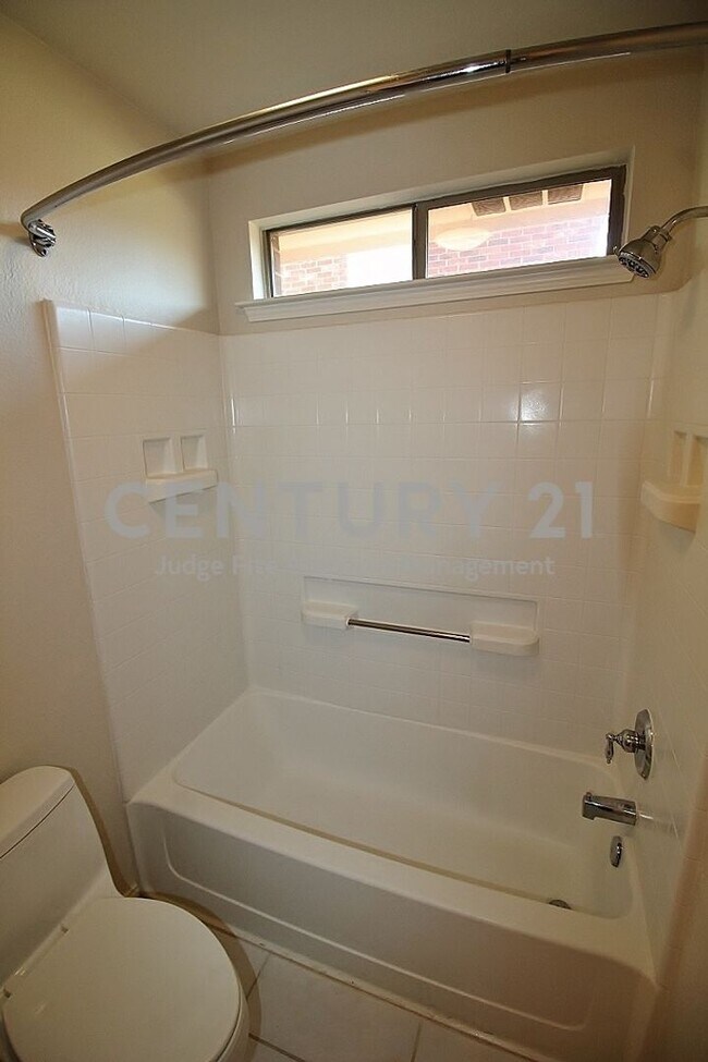 Building Photo - Adorable 3/2/2 in Mansfield ISD For Rent!