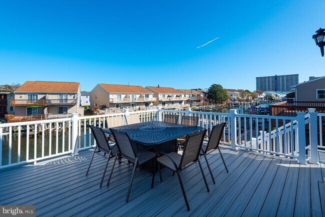 Building Photo - 148 Captains Quarters Rd