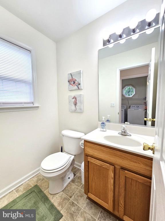Building Photo - 1014 Zircon Ct