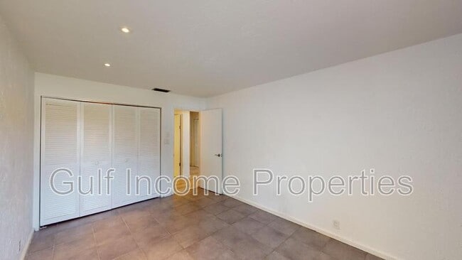 Building Photo - 2360 Riverwood Pines Dr
