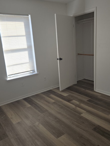 Building Photo - 800 2nd St