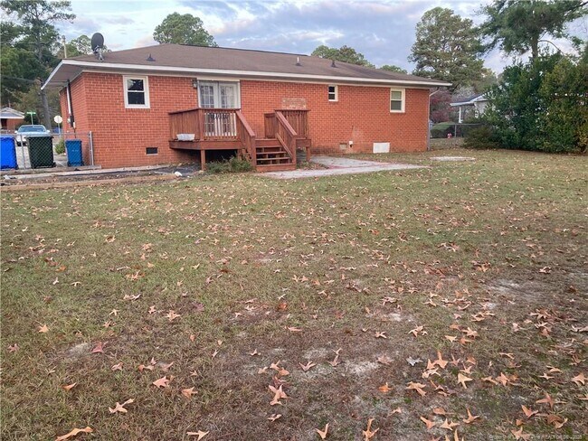 Building Photo - 1401 Greenock Ave