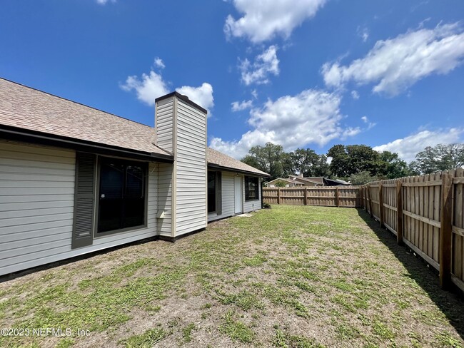 Building Photo - 8459 Rampart Rd