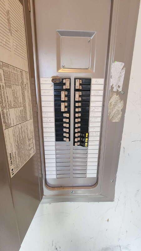 Building Photo - 385 Brookview Dr